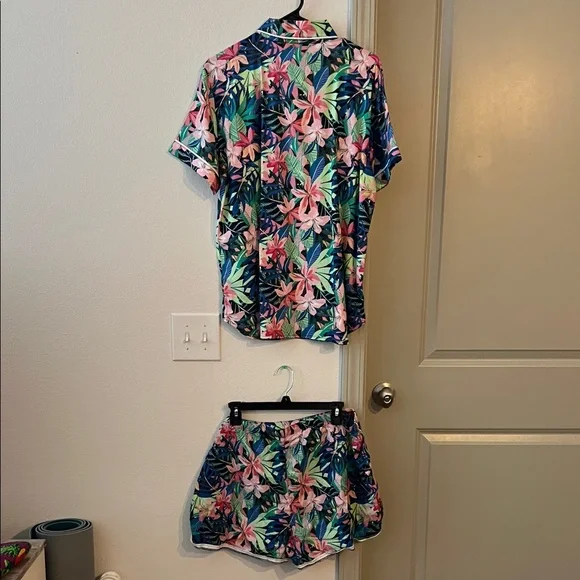 LOFT Floral Pajama Set - Picture 7 of 9